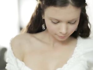 Flawless Young Body On A Masturbating Teenage Girl