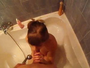 Hot Bathtub Fucking And Sucking With A Cute Teen